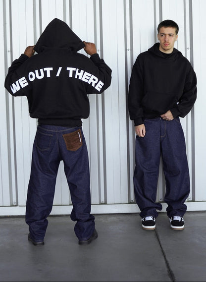 Essential Hoodie [Black]