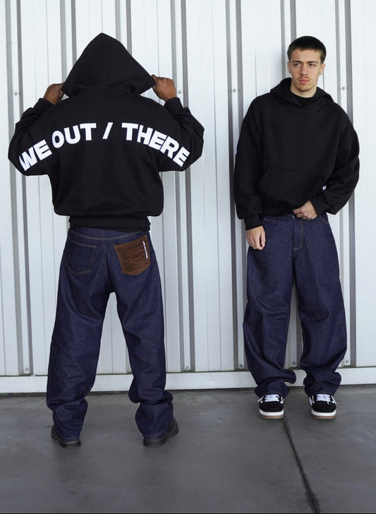 White Back Logo Zip-up [Black]