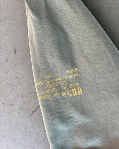 Green 3/4 shorts sample M