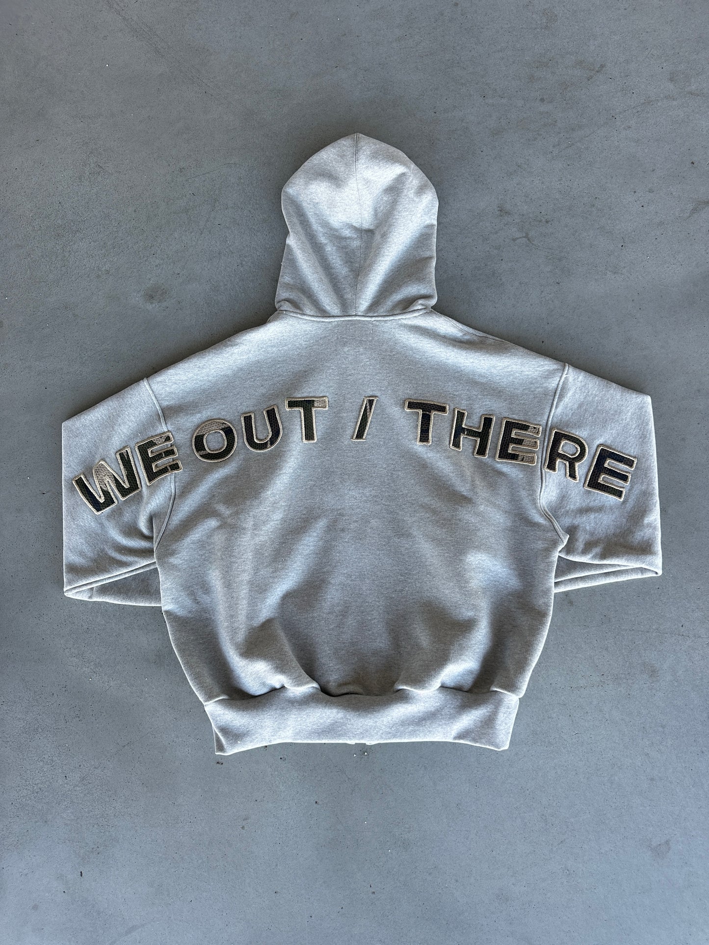 Camo Back Logo Zip-Up [Heather Grey]