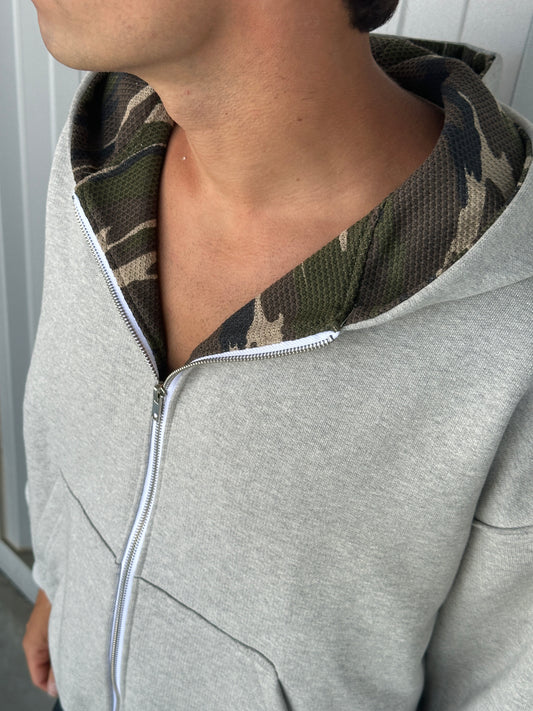 Camo Back Logo Zip-Up [Heather Grey]
