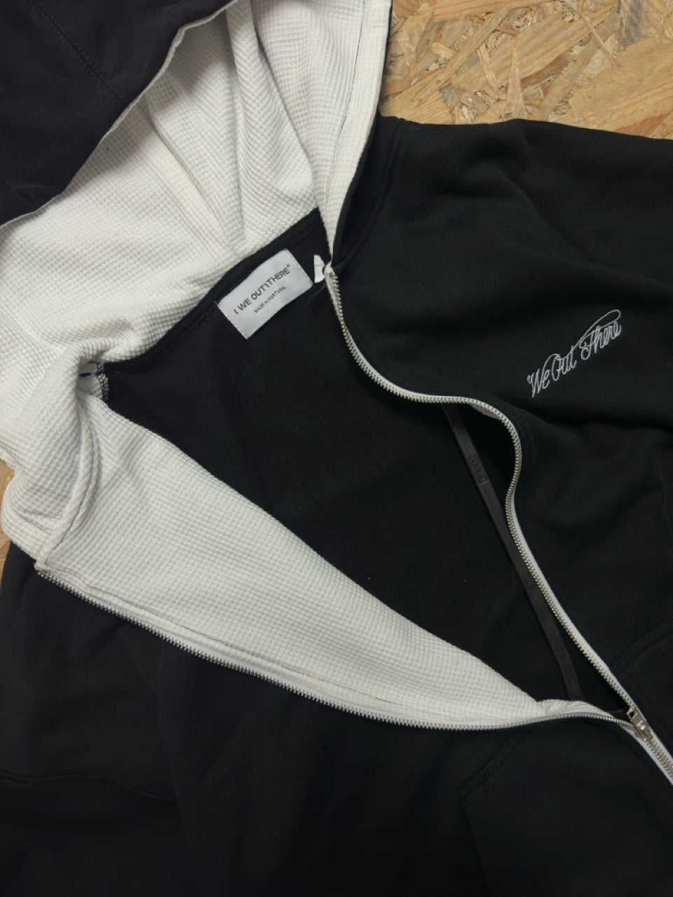 Essential Zip-Up [Black] L